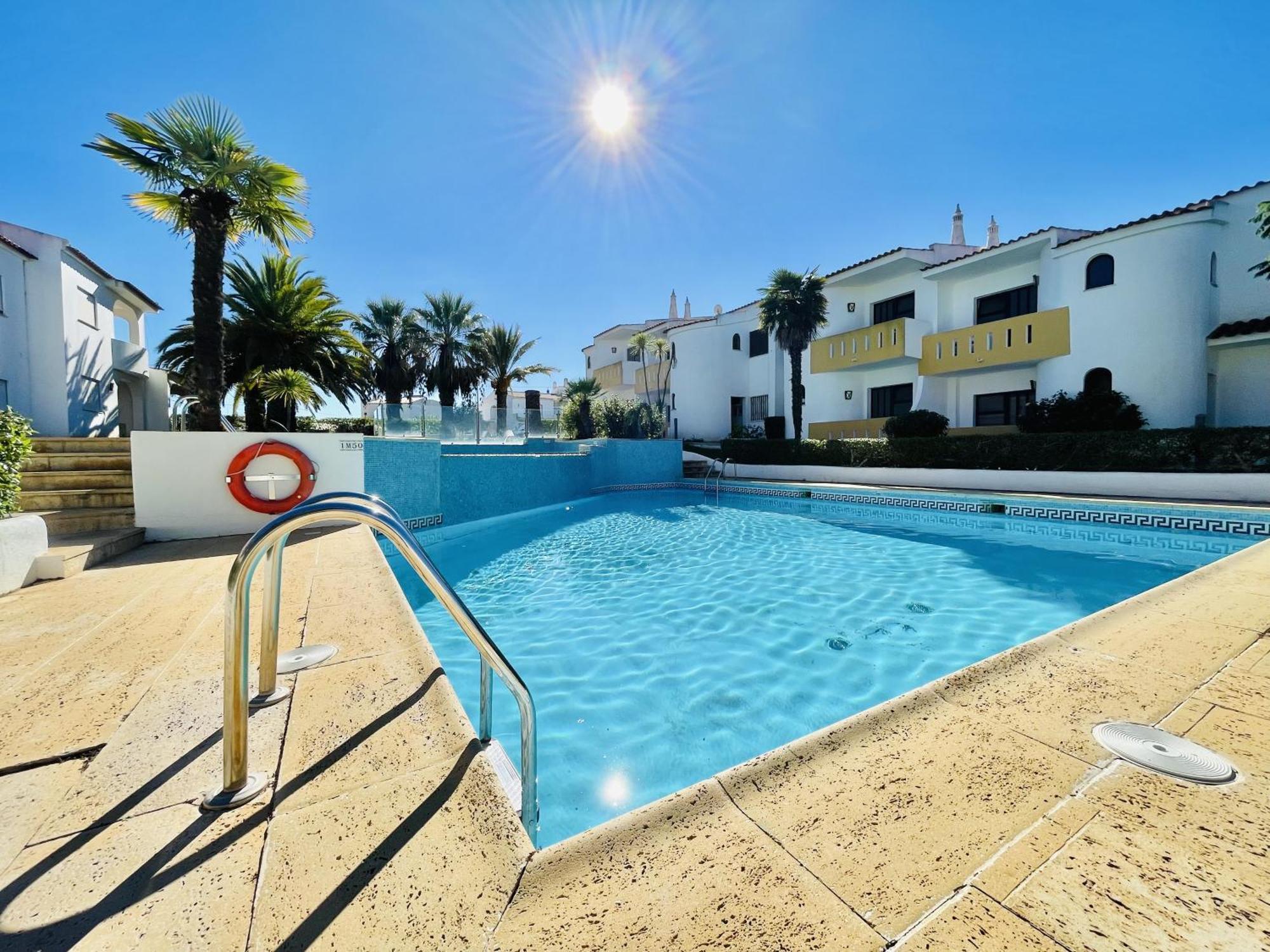 Lavanda - 2 Bedrooms - 3 Level Pool - Garden - Beach 1Km Estômbar Eksteriør bilde